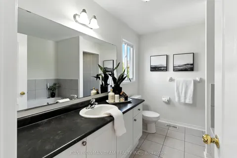 1577 Rorison Street, ON L1K 0K2