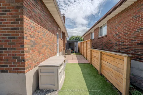 701 Taylor Avenue, ON L1H 2G3