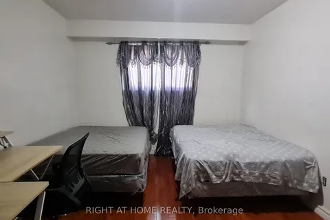 55 Littleleaf Drive, ON M1B 1Y7