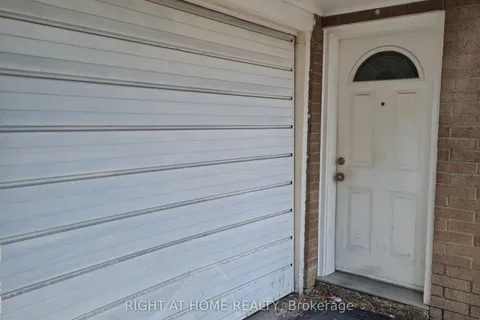 55 Littleleaf Drive, ON M1B 1Y7