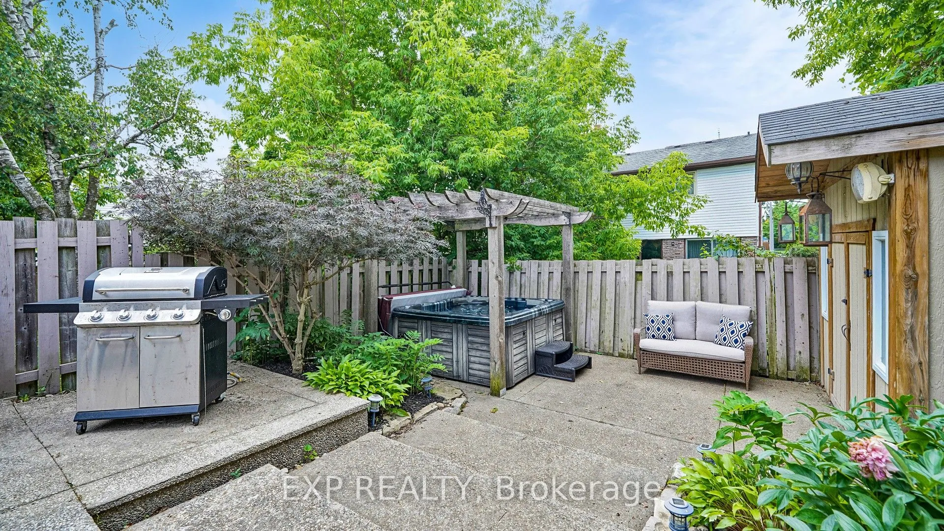 1258 Canborough Crescent, ON L1V 3L1
