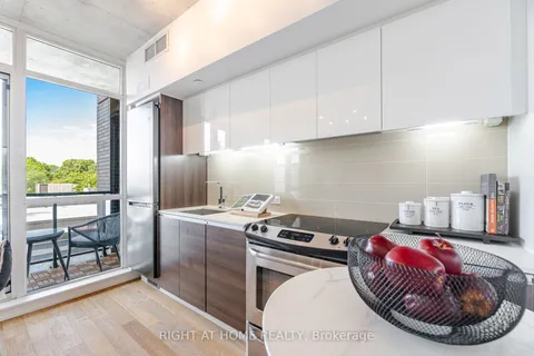 1190 Dundas Street, ON M4M 0C5