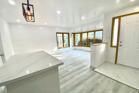 9 Brooklawn Avenue, ON M1M 2P3