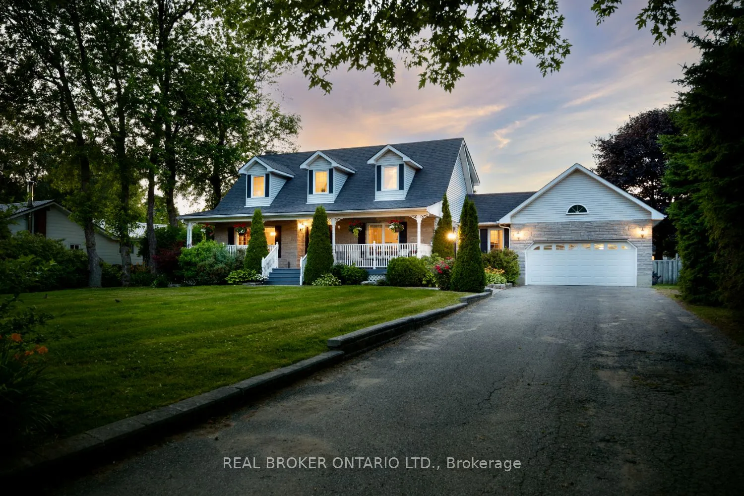 10 Brownsville Crt Court, ON L1B 1L9