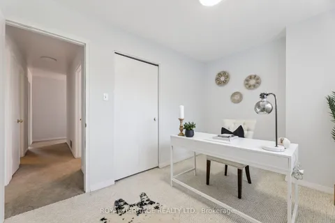 606 Stonebridge Lane, ON L1W 3B3