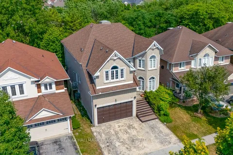 29 Hester Avenue, ON L1T 4A8