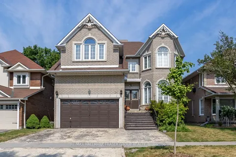 29 Hester Avenue, ON L1T 4A8