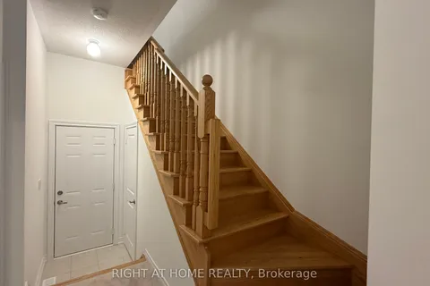 19 Steamboat Way, ON L1N 0M6