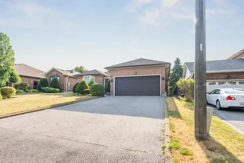 145 HIALEAH Crescent, ON L1N 6V8