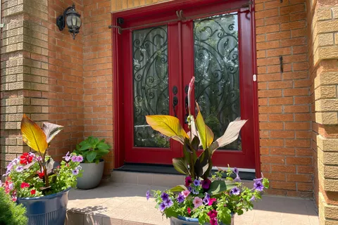 1689 Major Oaks Road, ON L1X 1X1