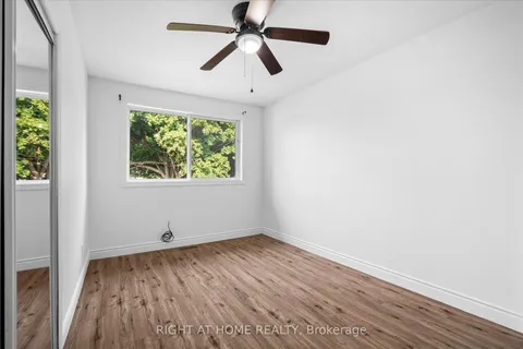 7 Tulloch Drive, ON L1S 2S3