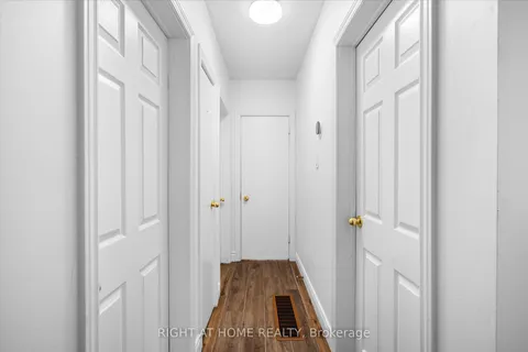 7 Tulloch Drive, ON L1S 2S3