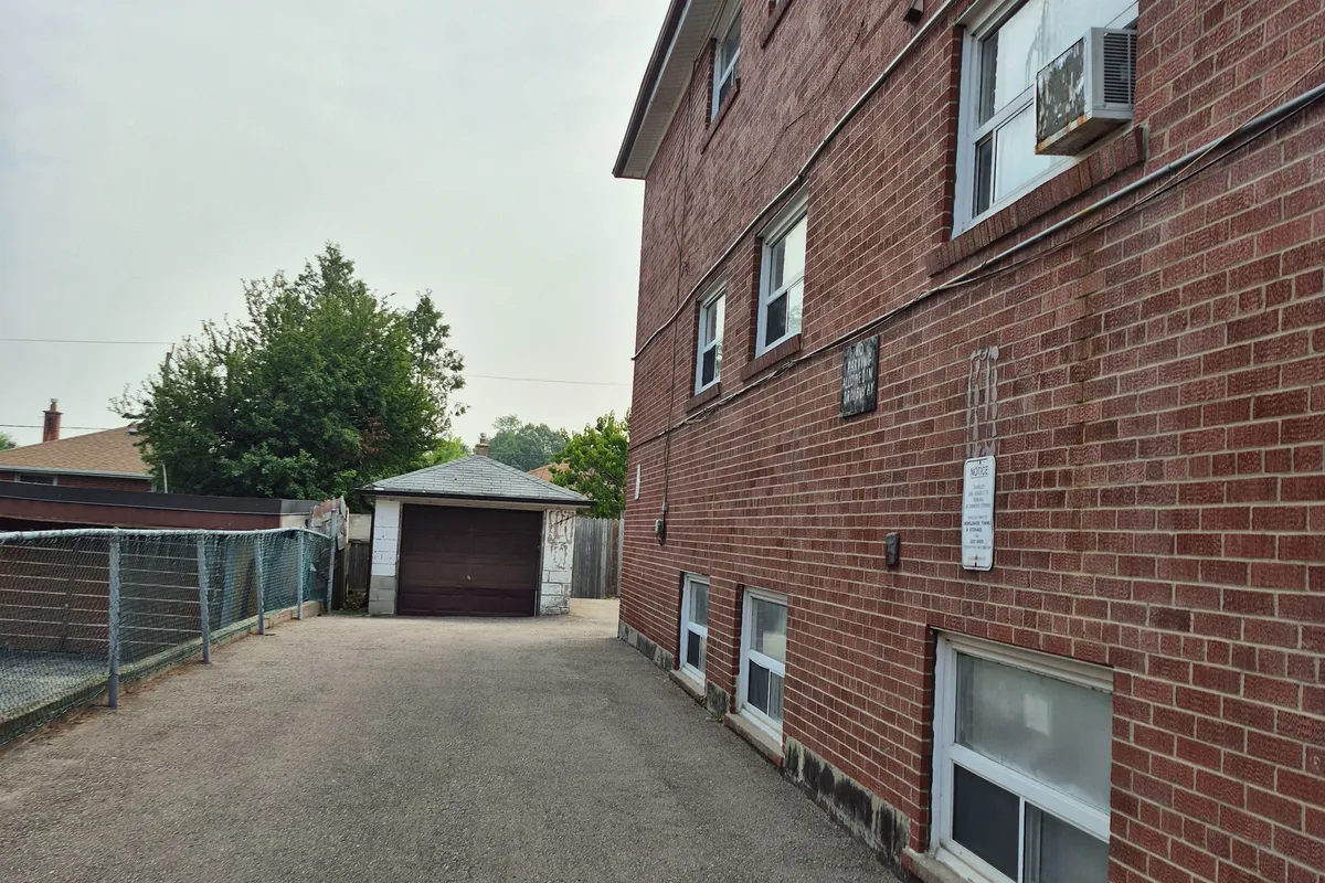 559A Birchmount Road, ON M1K 1P8