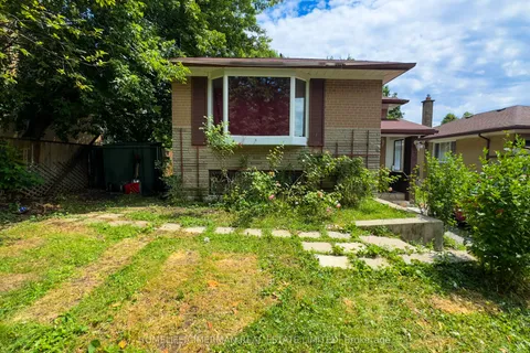 65 Sharbot Avenue, ON M1H 1Z2