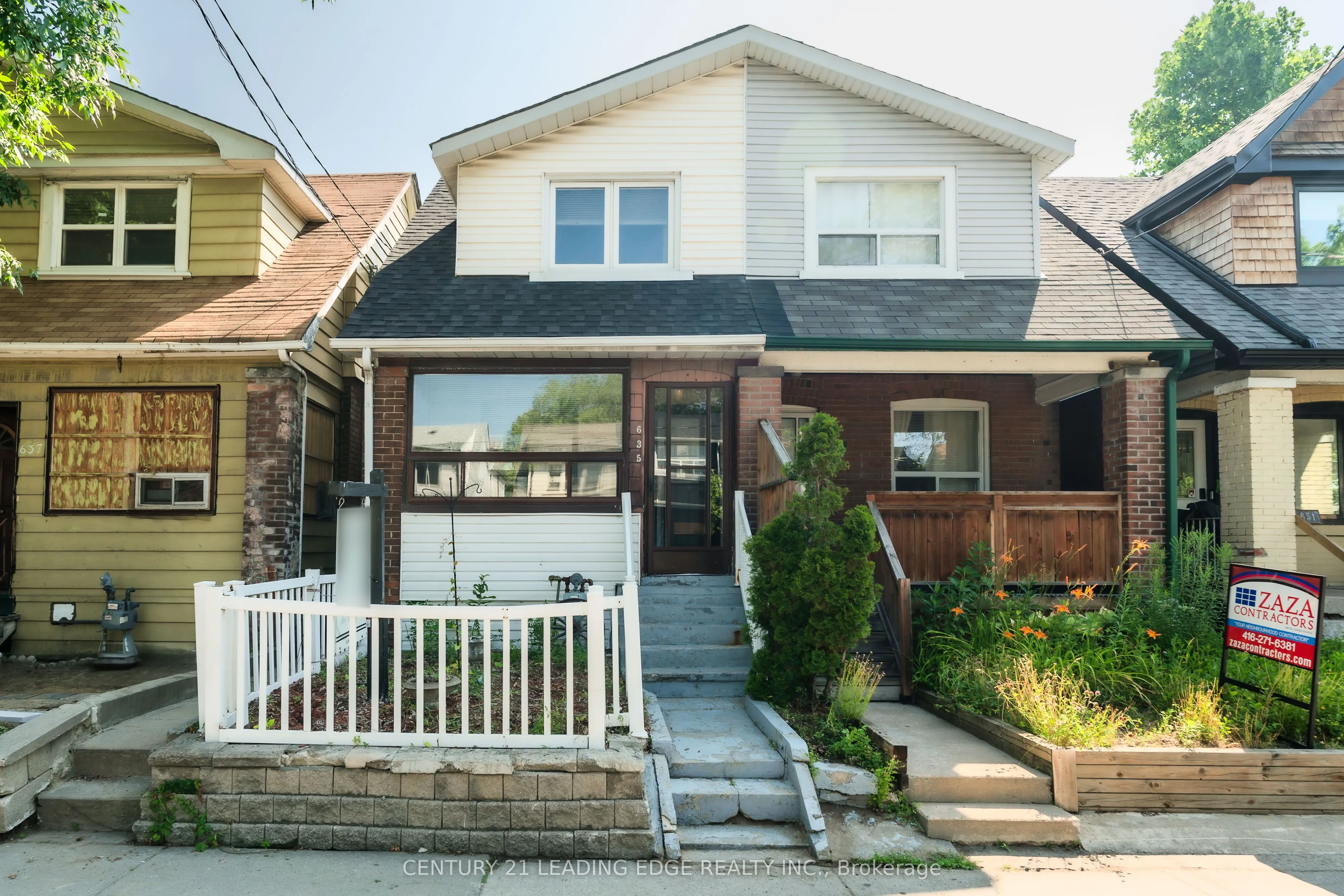 635 Coxwell Avenue, ON M4C 3B8