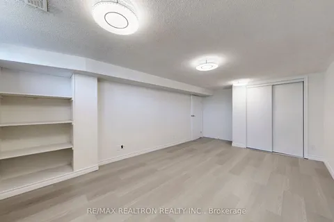 1356 Tatra Drive, ON L1W 1K6