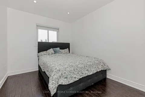 15 Candlebrook Drive, ON L1R 2V4