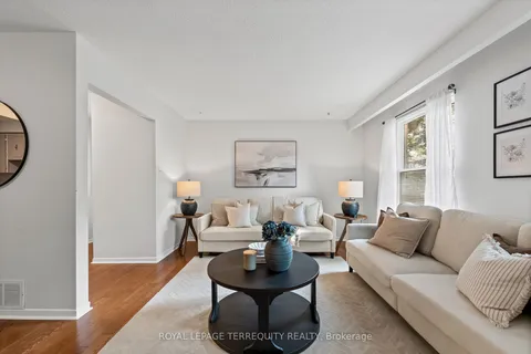 425 Lesabre Street, ON L1K 1E3