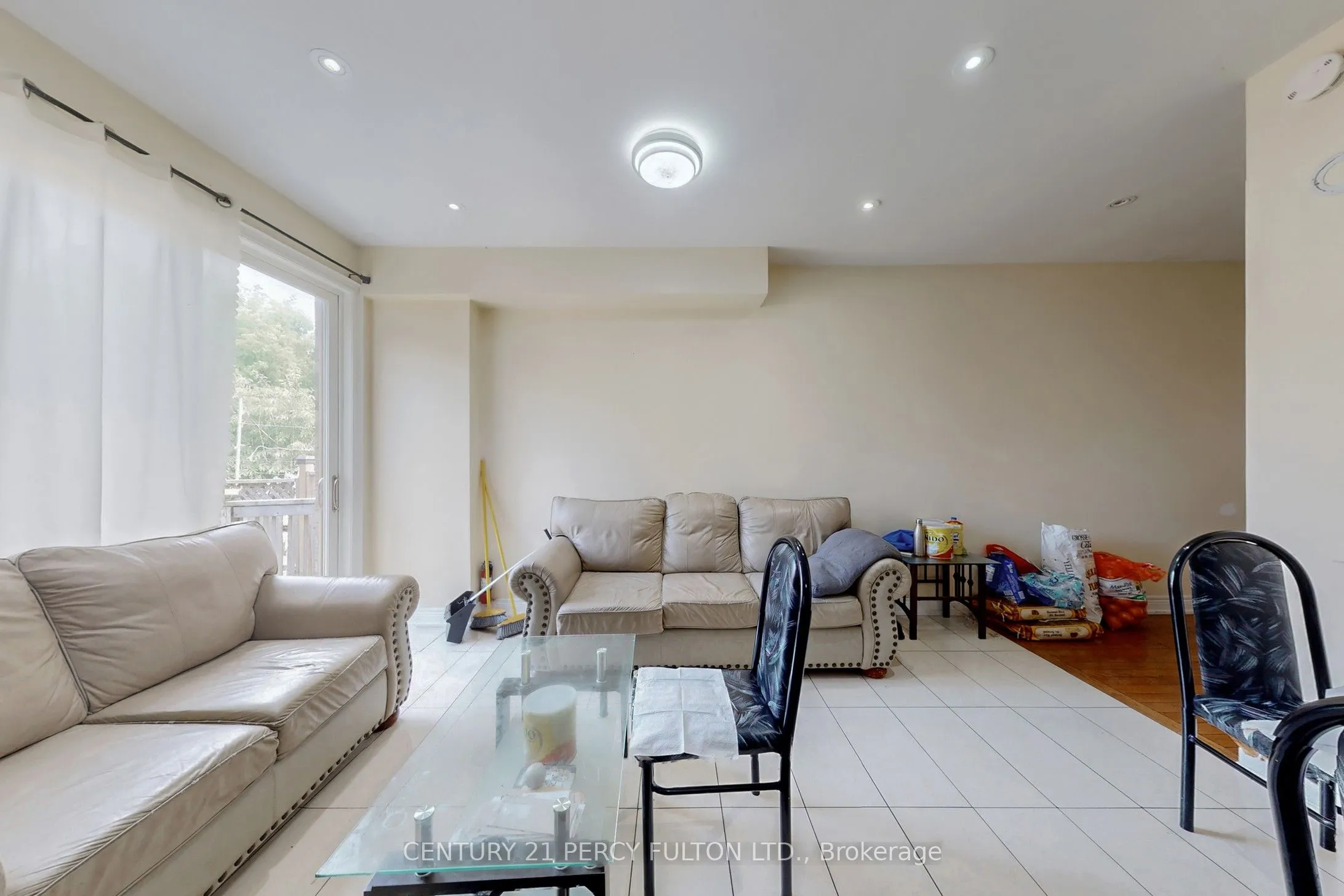 33 Wanstead Avenue, ON M1L 3L3