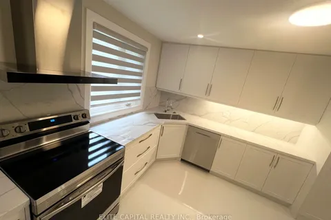 218 Chartland Boulevard, ON M1S 2S5