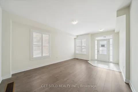 144 Vanier Street, ON L1R 0N3