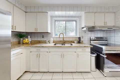 66 Sonmore Drive, ON M1S 1X4