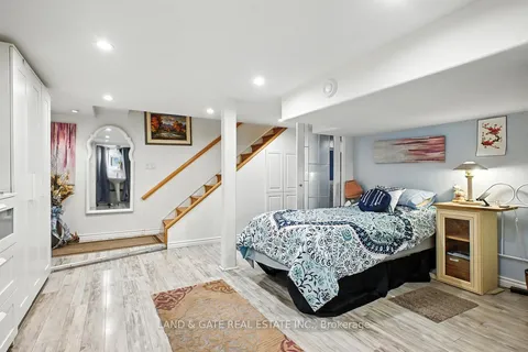 519 Kingston Road, ON L1S 6M1