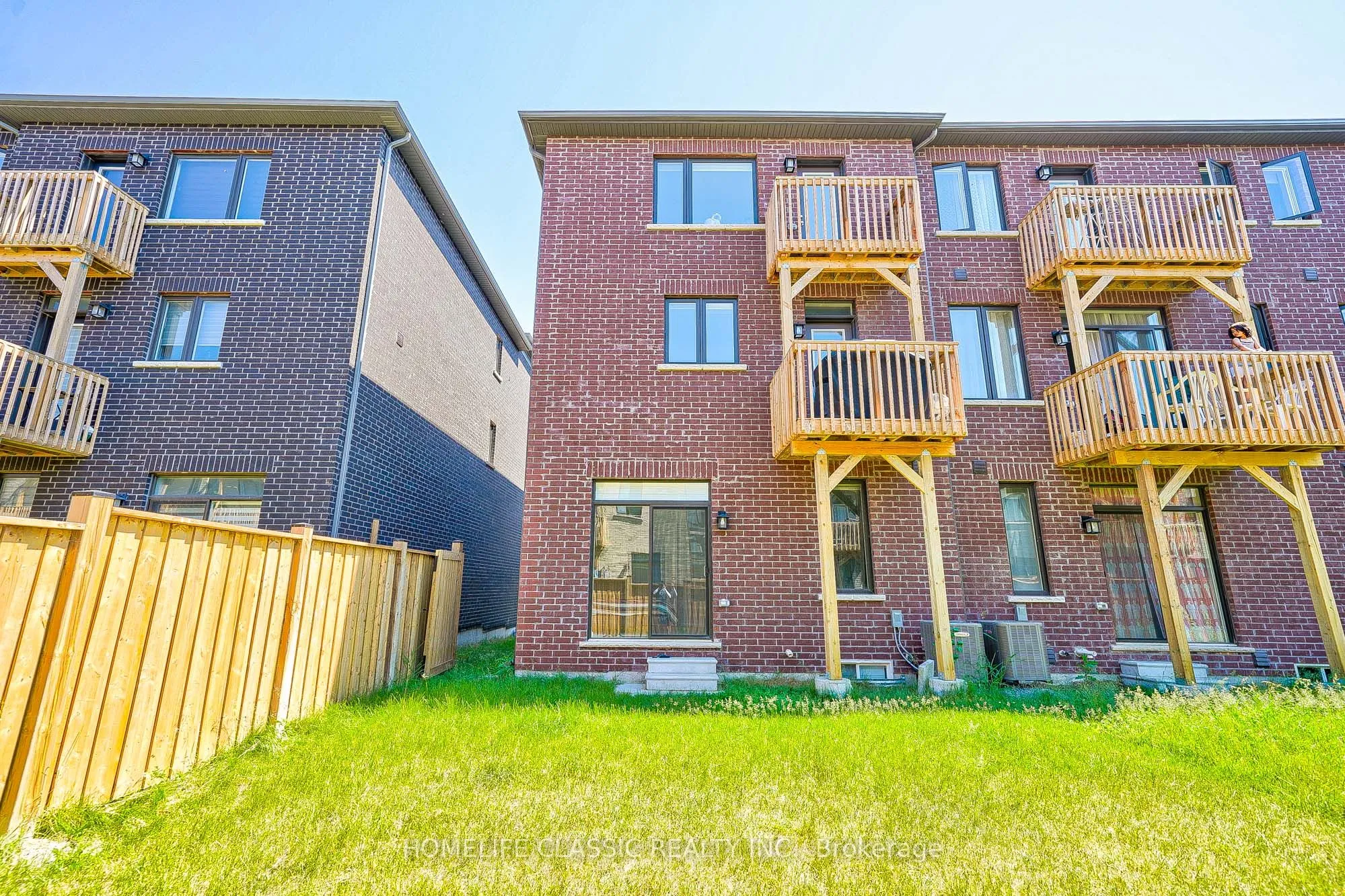 57 Douet Lane, ON L1Z 0V4