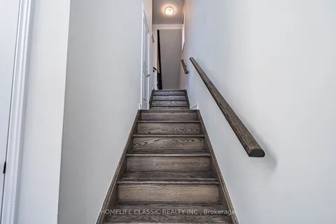 57 Douet Lane, ON L1Z 0V4