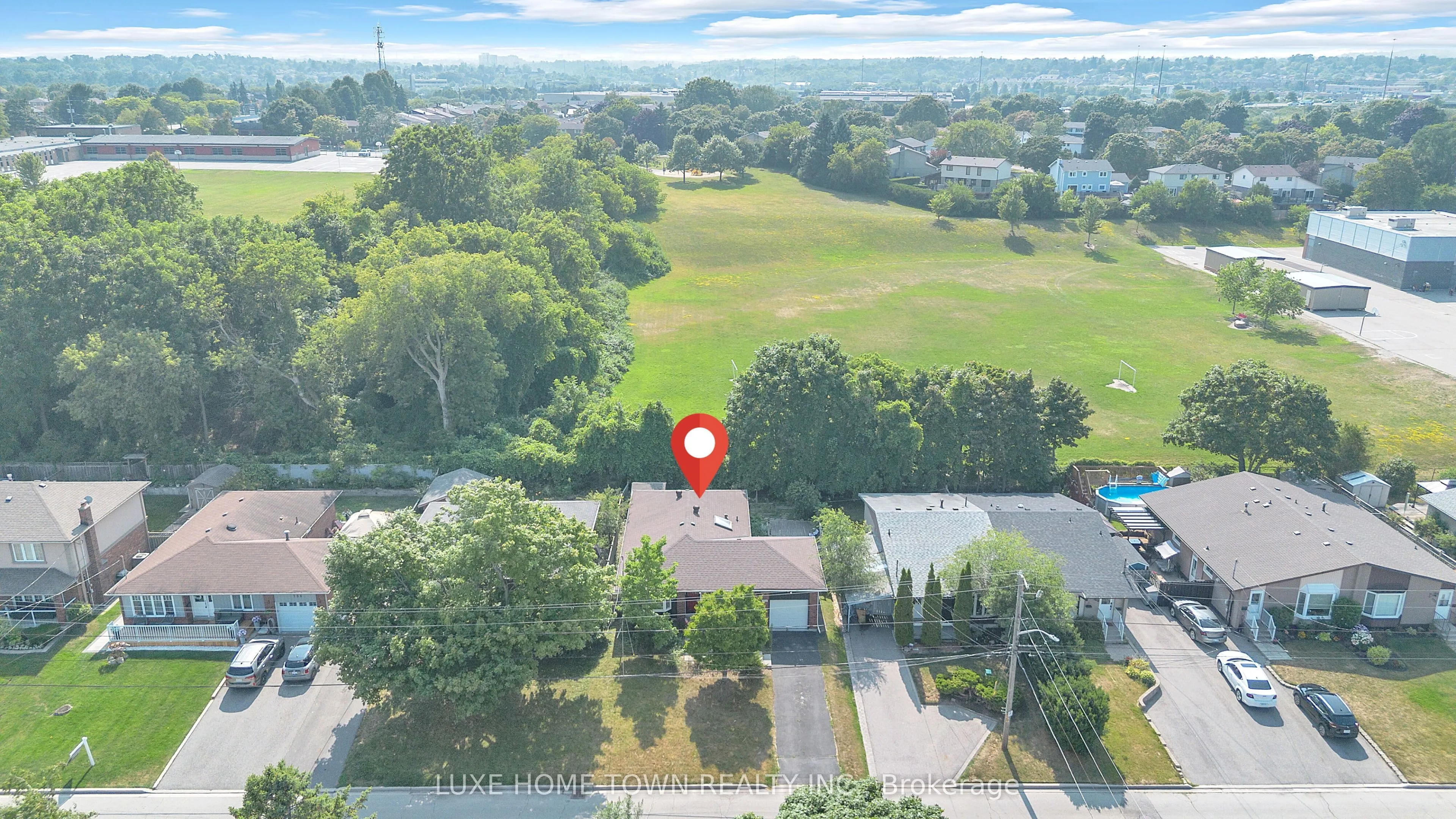 764 Hillcrest Road, ON L1W 2P4