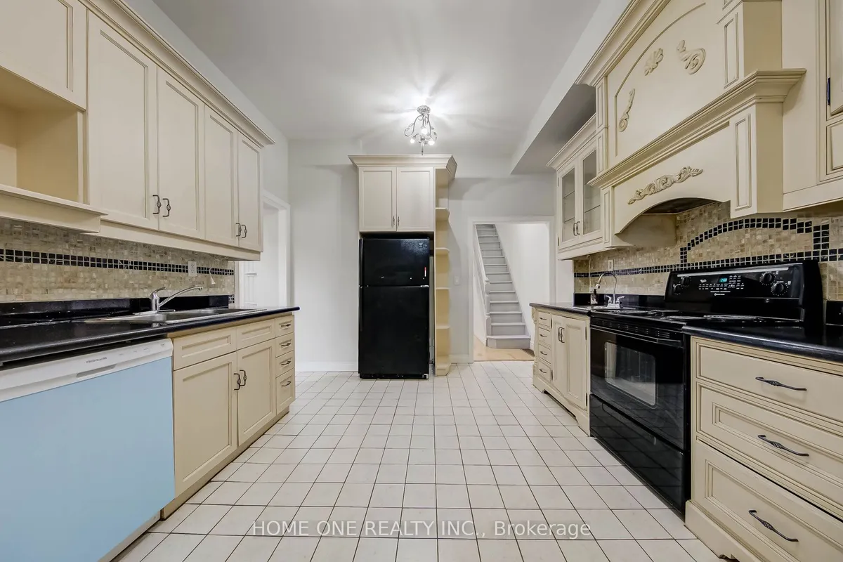 13 Simpson Avenue, ON M4K 1A1