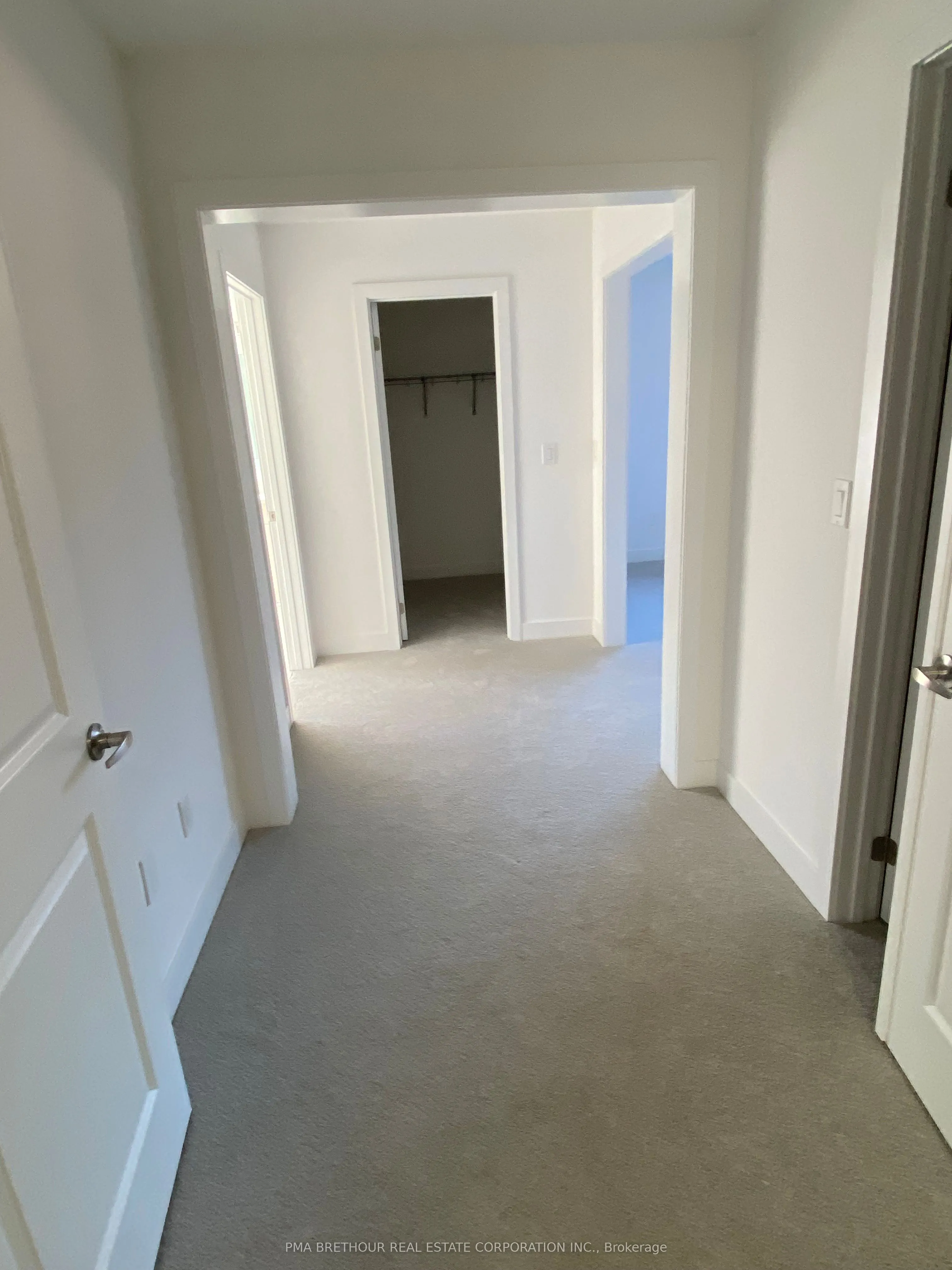 35 Brabin Circle, ON L1P 0B9