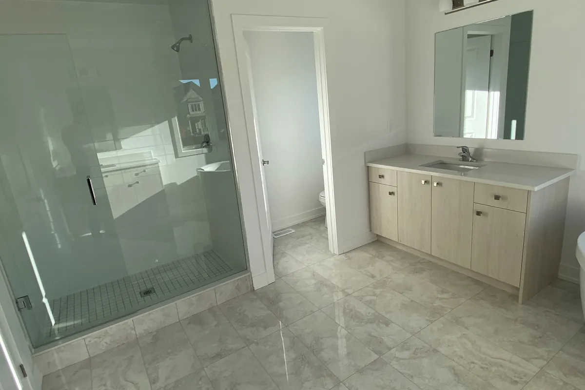 35 Brabin Circle, ON L1P 0B9