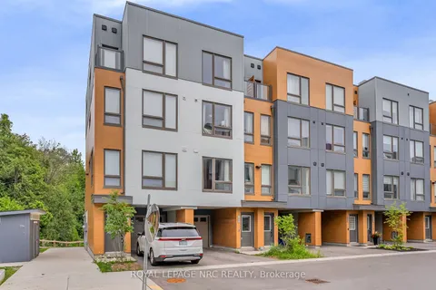 1670 Pleasure Valley Path, ON L1G 0E3