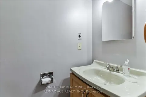 62 Church Street, ON L1S 6B3