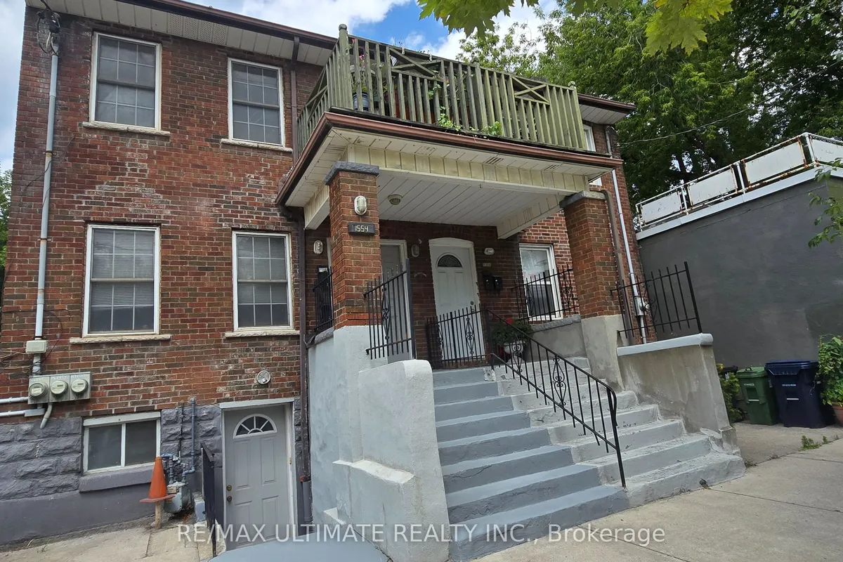 1554 Queen Street, ON M4L 1E8