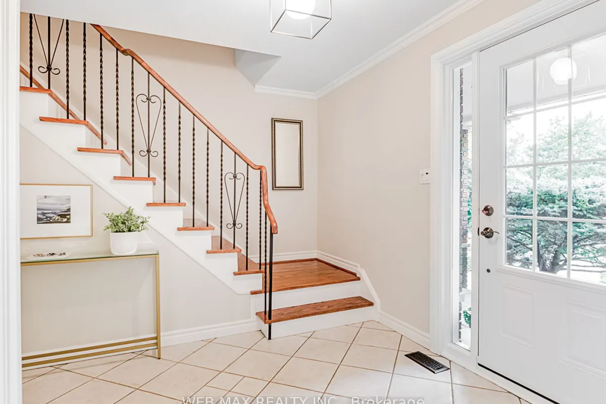 2 Creekwood Drive, ON M1E 4L7