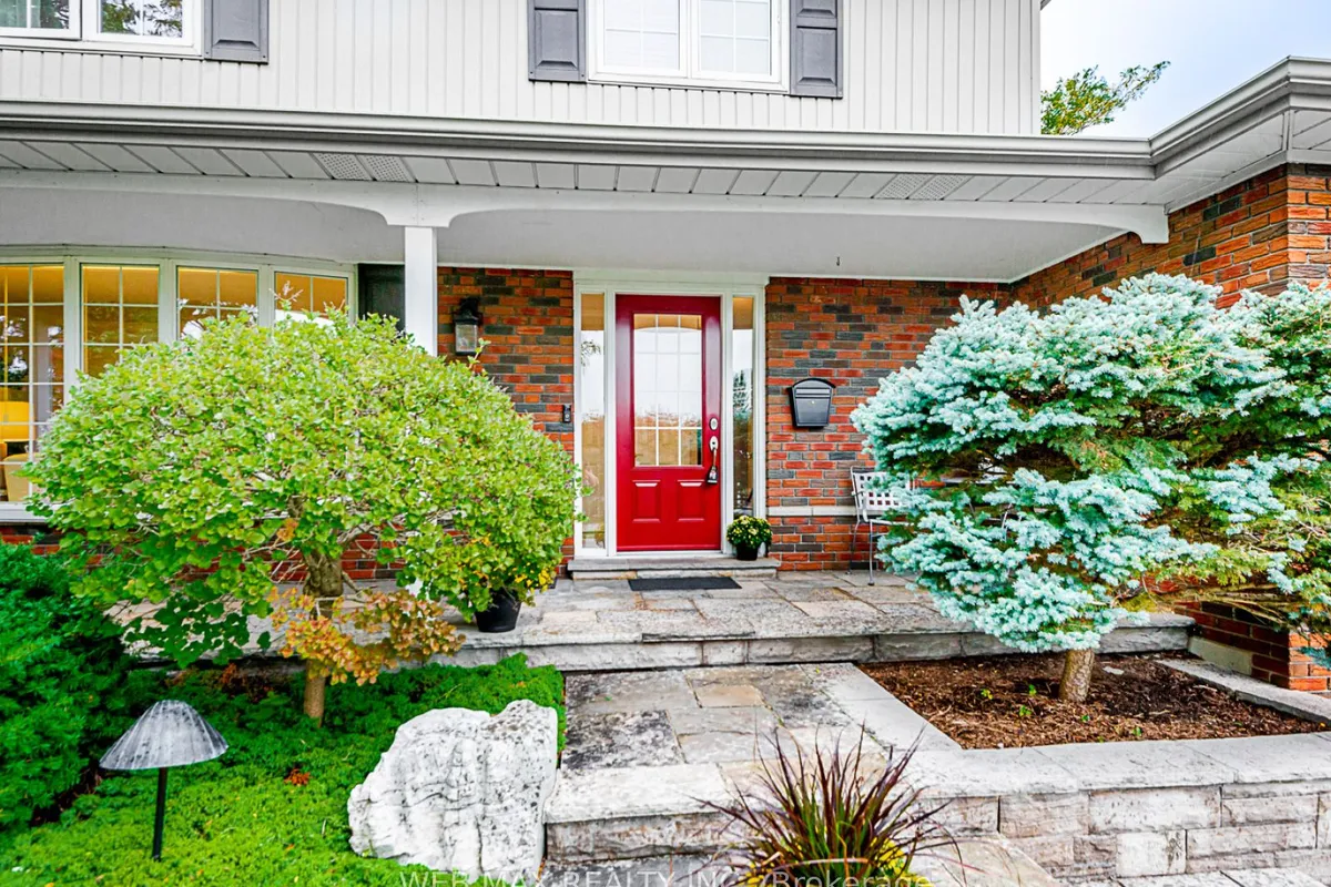 2 Creekwood Drive, ON M1E 4L7