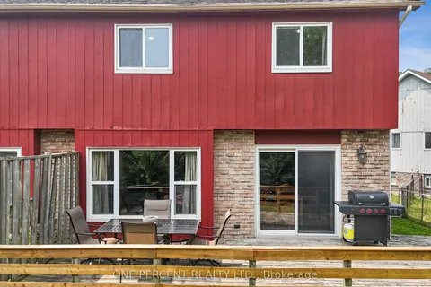 11 Beecroft Court, ON L1P 1C7