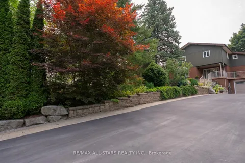 4780 Westney Road, ON L1Y 1A2