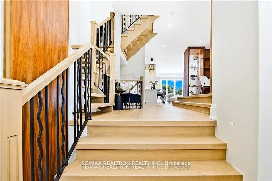 175 Floyd Avenue, ON M4J 2H9