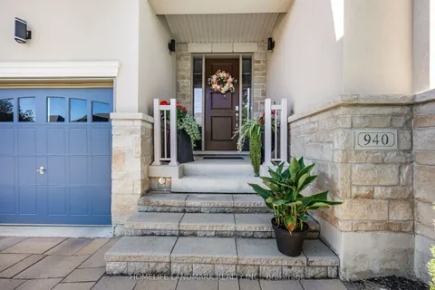 940 RIVERSIDE Drive, ON L1T 3S2