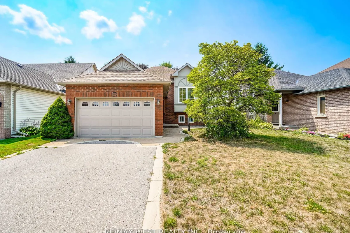 1976 Edenwood Drive, ON L1G 7Y1