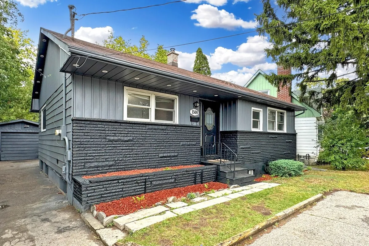 1500 Simcoe Street, ON L1G 4X7