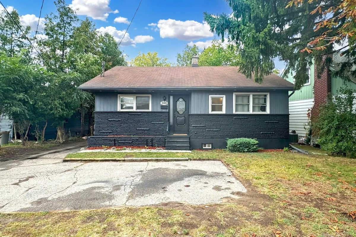 1500 Simcoe Street, ON L1G 4X7