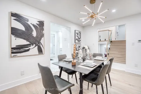 35 Munford Crescent, ON M4B 1B9