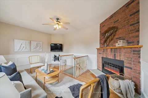 204 Lake Driveway Drive, ON L1S 4Y8