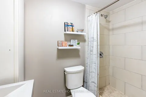 20 Woodgarden Crescent, ON M1E 3K2