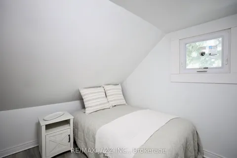 368 Buena Vista Avenue, ON L1J 2M5