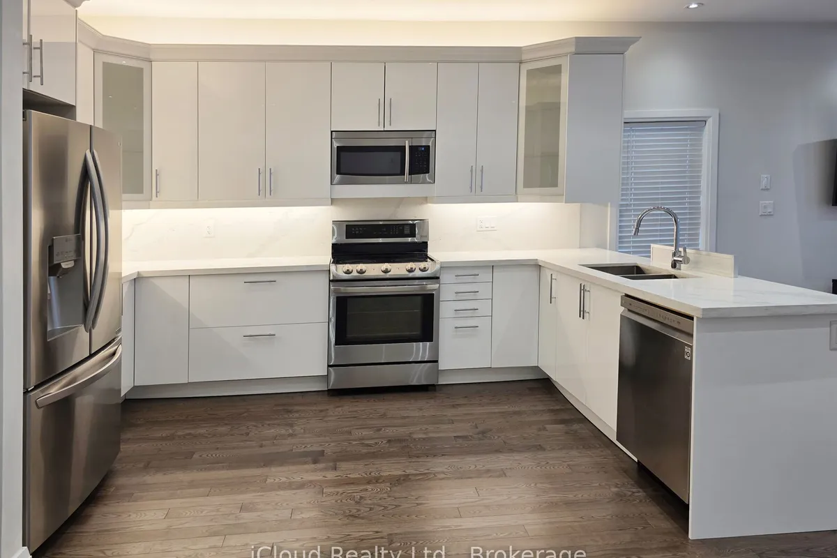 99A Leyton Avenue, ON M1L 3T9